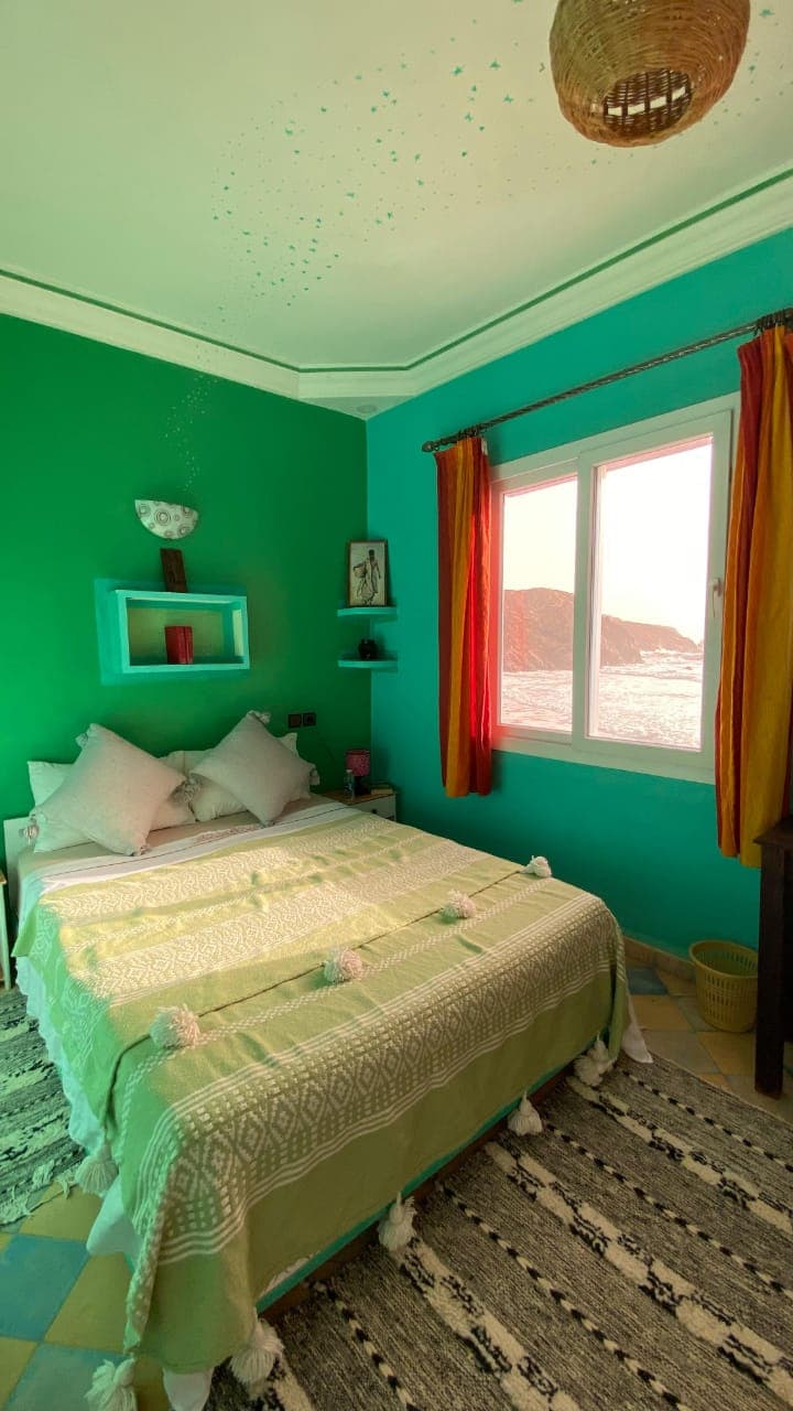 image-2511eec3b146a45e181ecff5c03e3cb4b758238e-720x1280-jpg